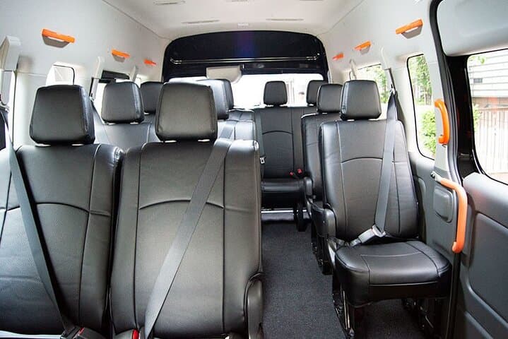 KIX to Hotel, Hotel to KIX in Osaka Private Luxury Transfer — photo 2