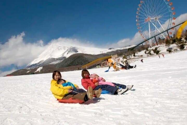 Mt. Fuji 5th Station, Hakone and Gotemba Outlets Day Tour — photo 8