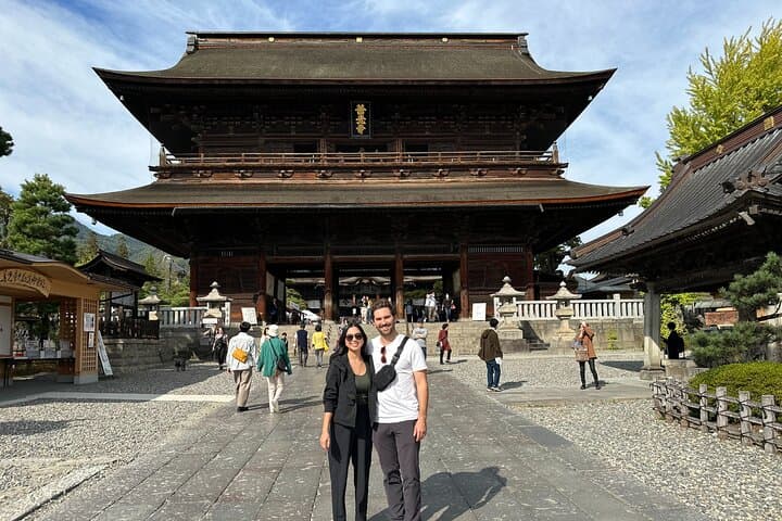 Food & Culture Walk in Nagano: Oyaki, Sake, Matcha & Zenkoji — photo 19