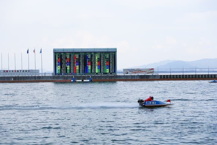 Private Lake Biwa Boat Race Tour — with Your Own Local Guide — photo 15