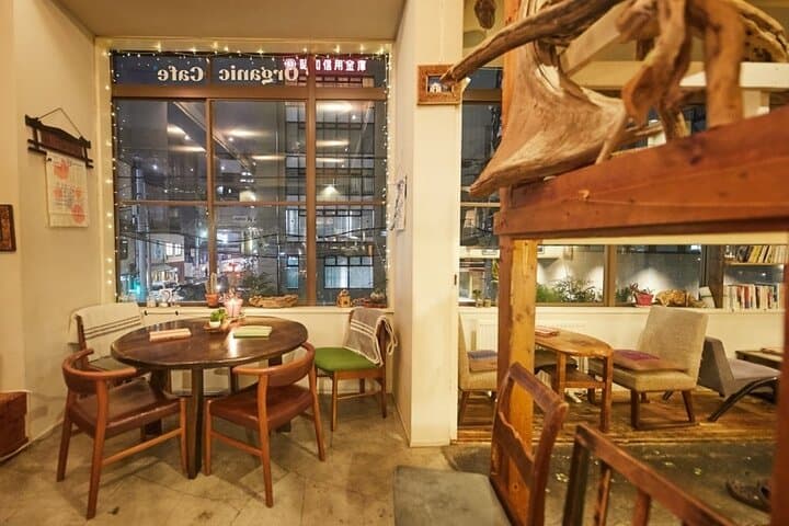 Matcha Tea Ceremony in a Cosy Cafe in Shimokitazawa, Tokyo — photo 6
