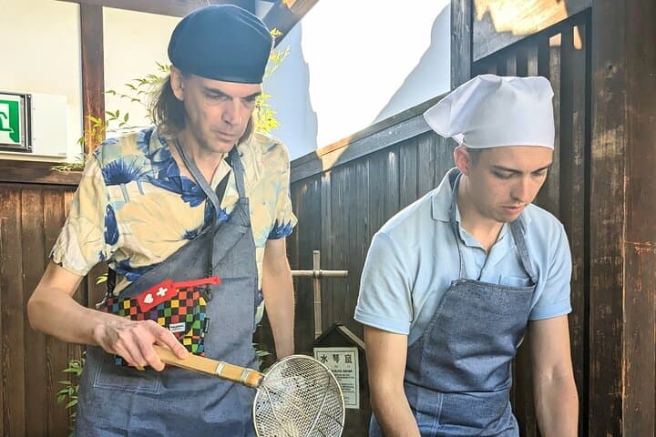 Buckwheat Noodles Cooking at Old Folk House in Izumisano, Osaka — photo 4