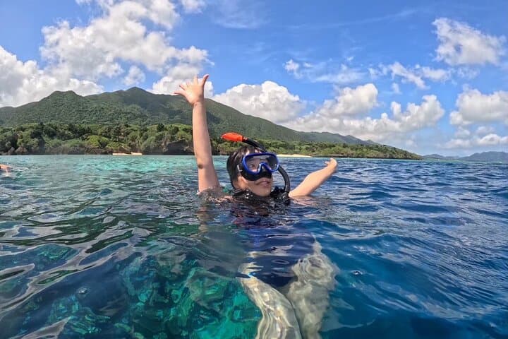 Okinawa Ishigaki Kabira Bay SUP or Canoe and Blue Cave Snorkeling — photo 11