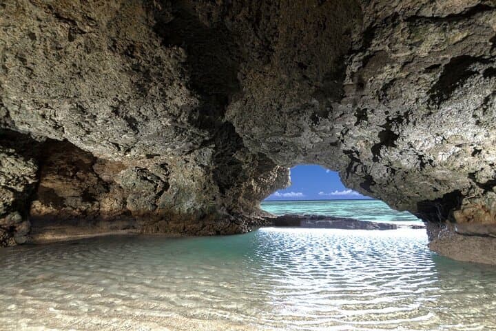 Okinawa Ishigaki Kabira Bay SUP or Canoe and Blue Cave Snorkeling — photo 6