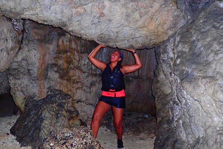 Okinawa Ishigaki Kabira Bay SUP or Canoe and Blue Cave Snorkeling — photo 14