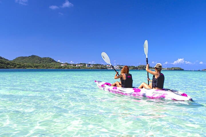 Okinawa Ishigaki Kabira Bay SUP or Canoe Tour — photo 2