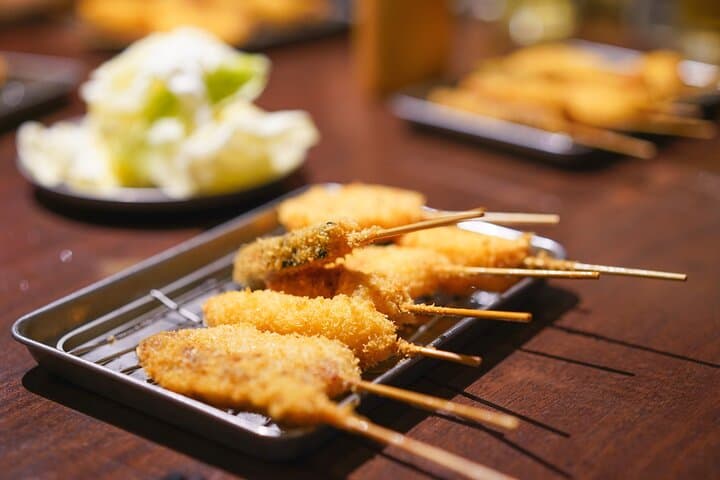 Osaka Bar Hopping Night Walking Tour in Namba (3 bars, 6 tastes) — photo 4