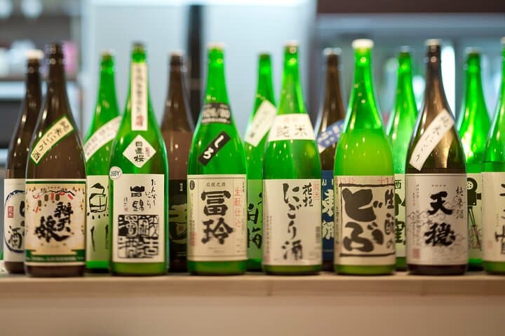 Osaka Bar Hopping Night Walking Tour in Namba (3 bars, 6 tastes) — photo 6