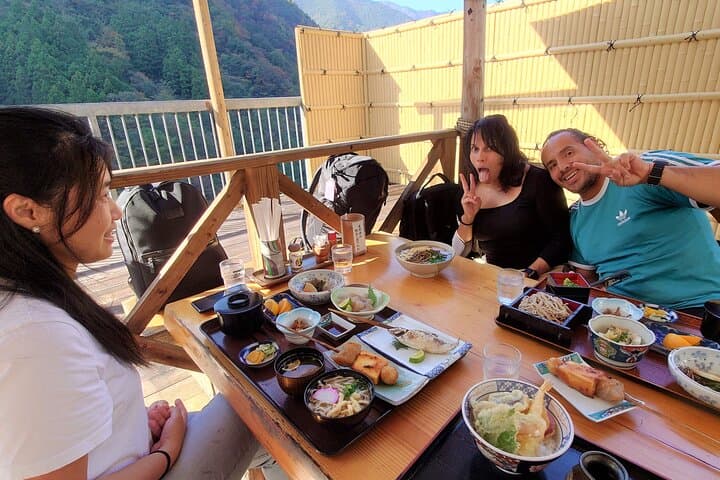 Iya Valley BROMPTON Slow Cycling Tour — photo 10