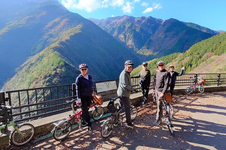 Iya Valley BROMPTON Slow Cycling Tour — photo 5