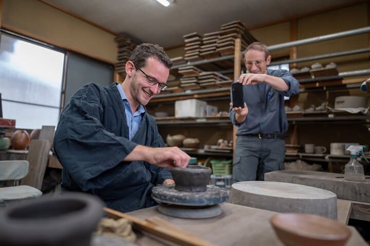 Guided Tour to Bizen pottery artists (with experience & lunch) — photo 3