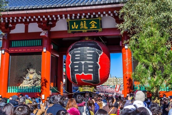 Private Asakusa Bar Hopping Tour — photo 1