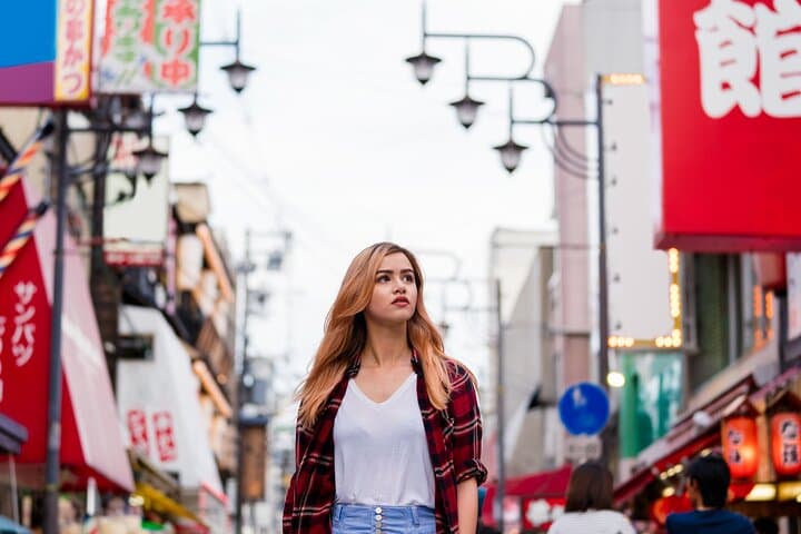 Osaka Nightlife Private Tour: Bar Hopping, Shopping & Sightseeing — photo 6