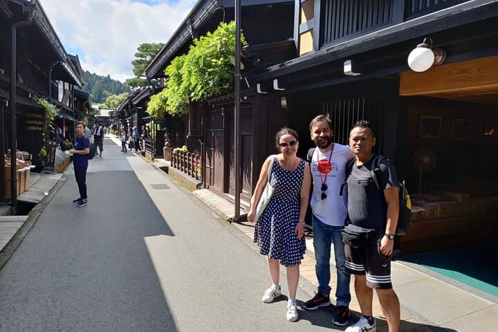 EXPERIENCE TAKAYAMA OLD TOWN 30 MINUTES walk — photo 4