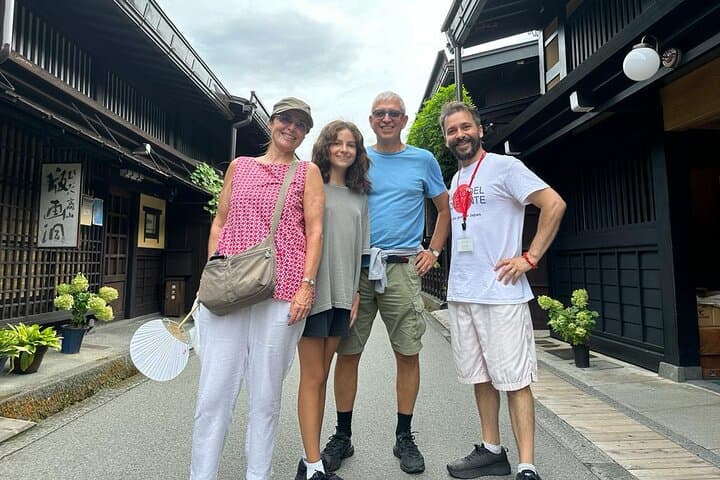 EXPERIENCE TAKAYAMA OLD TOWN 30 MINUTES walk — photo 3