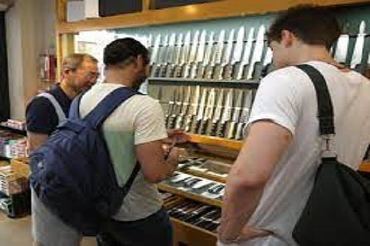 Kappabashi Knife Shopping Tour with Government-Licensed Guide — photo 3