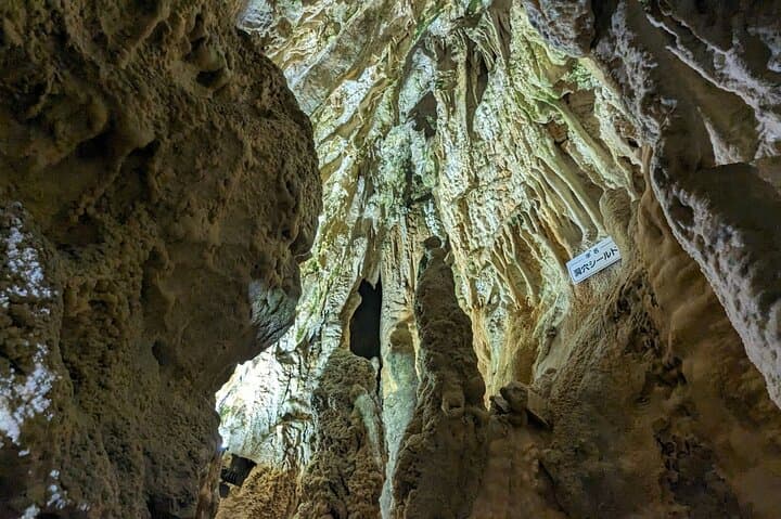 1-Day Tour from Takayama: Hida Folk Village, Caves & Ropeway — photo 3