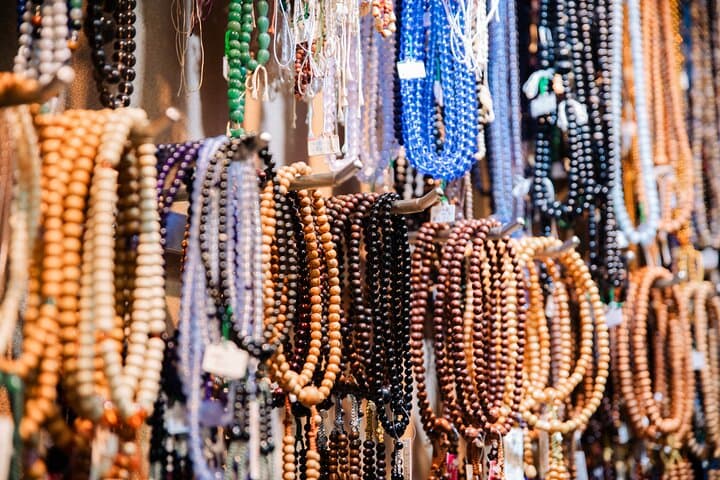Private 3-Hour Juzu Prayer Bead Tour with Local Maker — photo 2