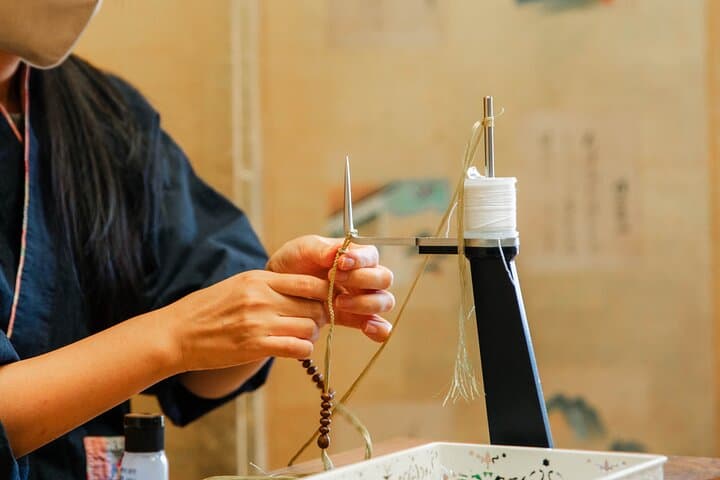 Private 3-Hour Juzu Prayer Bead Tour with Local Maker — photo 6