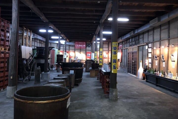 World Heritage Himeji Castle & Sake Breweries Private Tour — photo 20