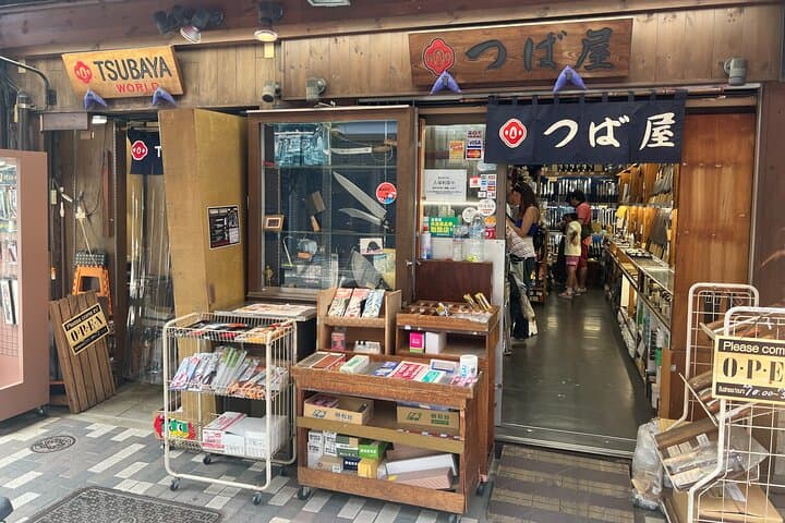 Kappabashi Knife Shopping Tour with Government-Licensed Guide — photo 9