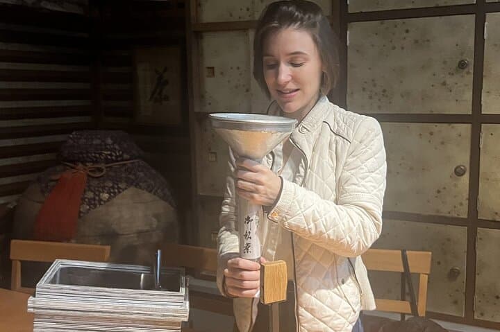 Experience Japanese tea packing in Hakodate — photo 3