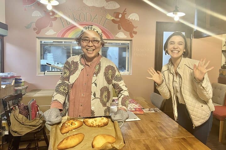 Make Piroshki in Hakodate and Visit Hidden Spots While Baking — photo 2
