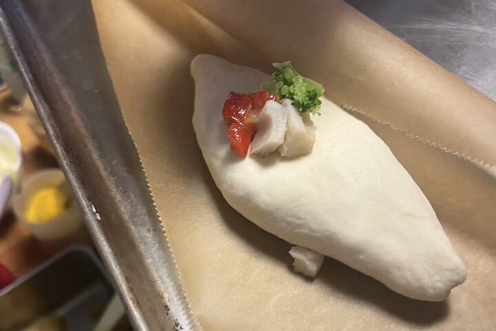 Make Piroshki in Hakodate and Visit Hidden Spots While Baking — photo 5