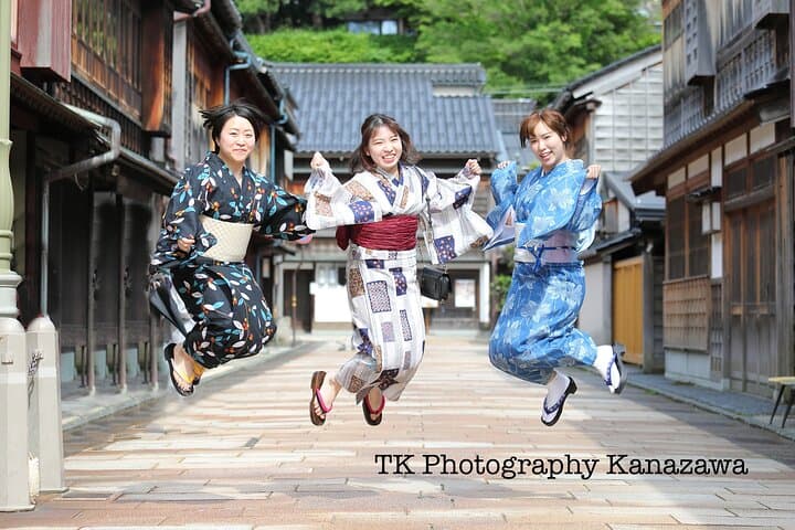 Photoshoot session by professional photographer in Kanazawa — photo 18