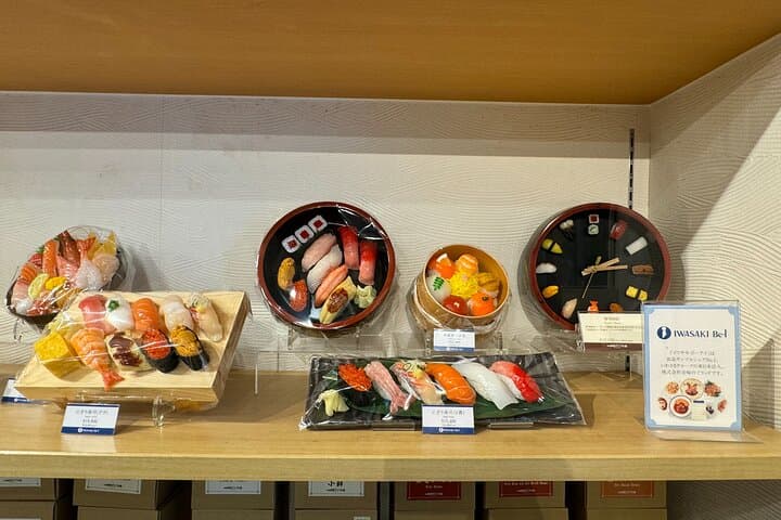 Tokyo: Traditional Japanese Food Sample Making in Asakusa — photo 5