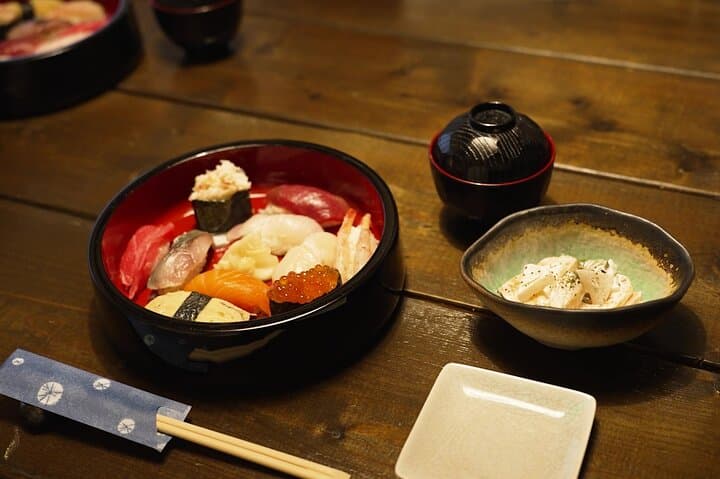 Taught by a professional! Making sushi with Hakodate's Fresh Fish — photo 5