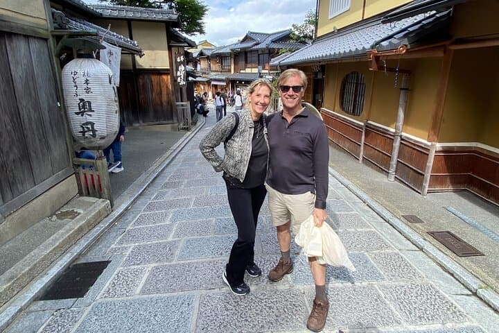 Kyoto 4 hr Gion Private Guided Tour & Maiko or Geisha Dinner — photo 9
