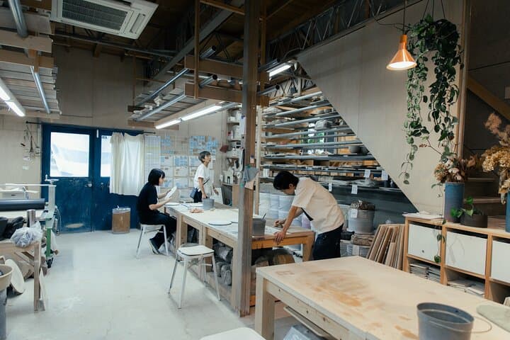 Private 3-Hour Kyoto Pottery Tour with Innovative Ceramic Artist — photo 3