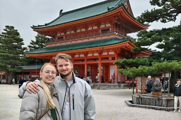 Osaka 6hr Instagram Highlights Private Tour with Licensed Guide — photo 13