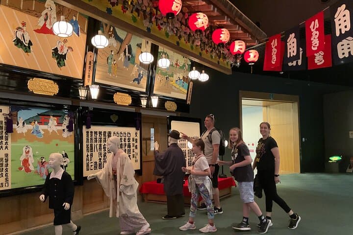 Osaka 6hr Instagram Highlights Private Tour with Licensed Guide — photo 15