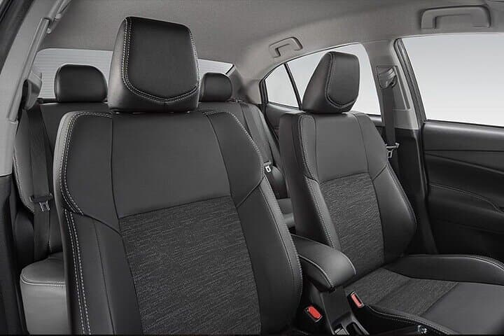 Private Transfer by Sedan from Itami Airport ITM to Osaka City — photo 4
