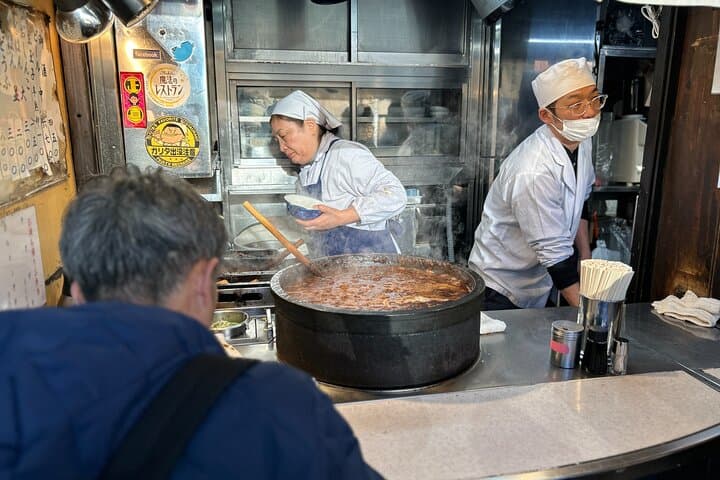 Morning Market Adventure: Toyosu & Tsukiji with Tuna Auction — photo 16