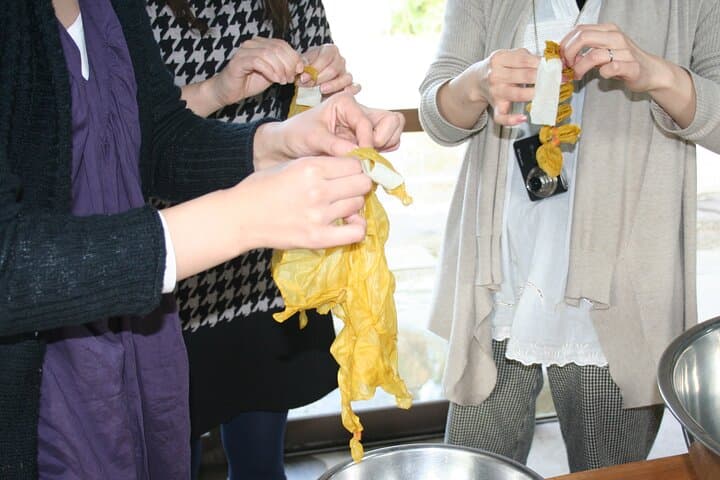 Tradistional Kusaki-zome Dyeing Experience in Kagoshima — photo 7