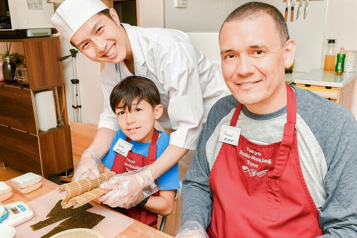 Kid-Friendly Sushi Making Class in Tokyo (English-Led) — photo 3