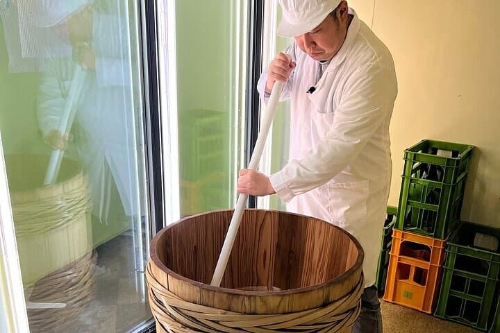 Cultural Sake Brewery Private Tour & Unlimited Tasting Near Tokyo — photo 11