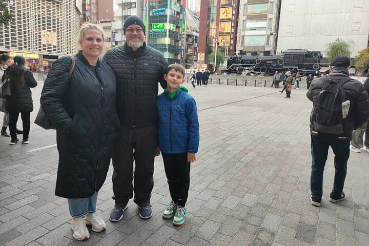 Food and Hidden Gems Tour in Shimbashi with a Private Local Guide — photo 16