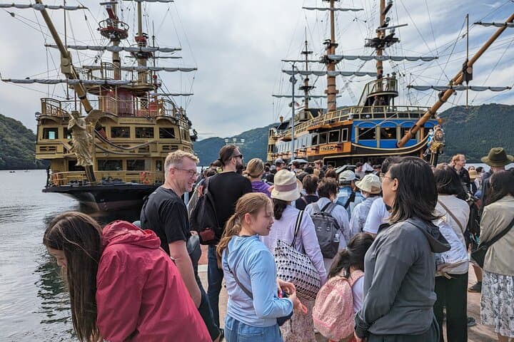 Hakone 8 hour Private Tour with Government-Licensed Guide — photo 2