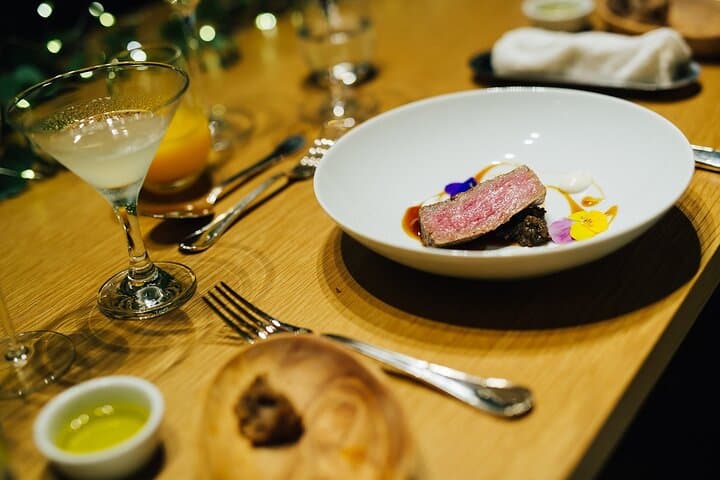 Private 3 Hour Wedding Reception Photography with Lunch in Tokyo — photo 7