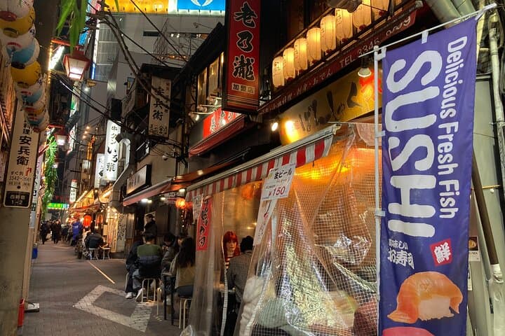 Tokyo Shinjuku Japanese Local Bar Hopping and Food Tour — photo 4