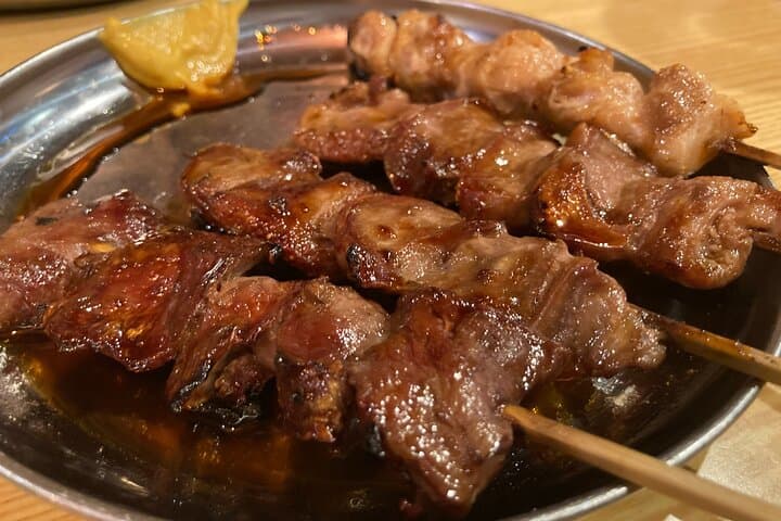 Tokyo Shinjuku Japanese Local Bar Hopping and Food Tour — photo 7