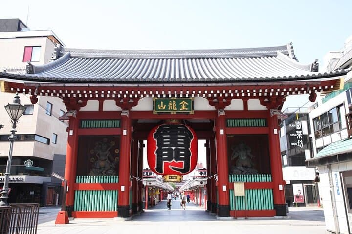 Private Full-day Tokyo Walking Subway Tour by Japan Gray Line — photo 3