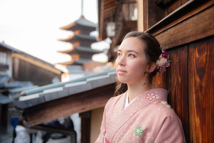 A Privately Guided Photoshoot in Beautiful Kyoto by a Pro — photo 13