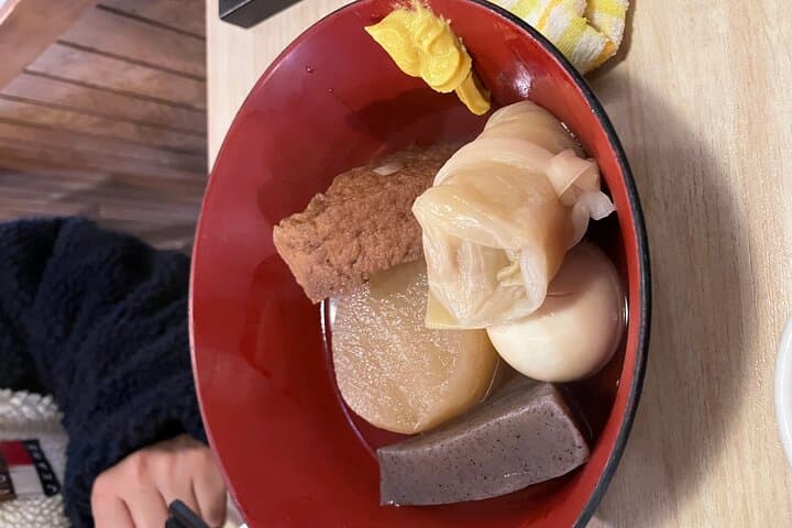 Osaka Castle and Back Alley Gourmet Private Tour — photo 18