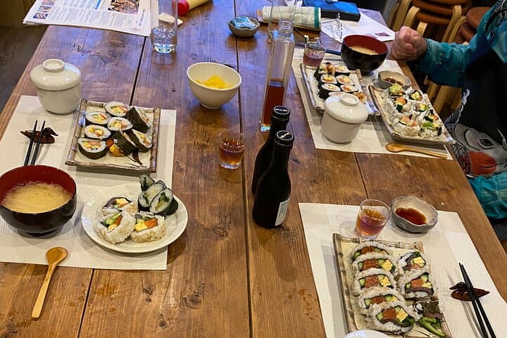 Japanese Cooking Class in Tokyo with a Local Chef Chieko — photo 10