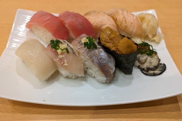 Tokyo: Food Tour in Ueno's Ameyoko Market — photo 7